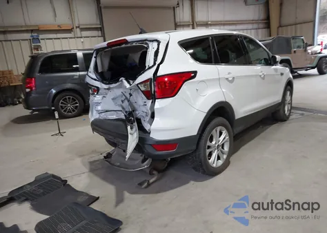 2019 Ford Escape Se from USA, damaged, VIN 1FMCU9GD1KUB67151